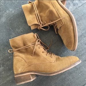 Steve Madden Tan Suede Ankle Boots
